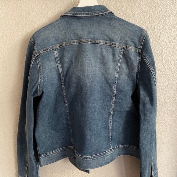 NWT - J. Crew Classic Denim Jacket - Picture 2 of 9